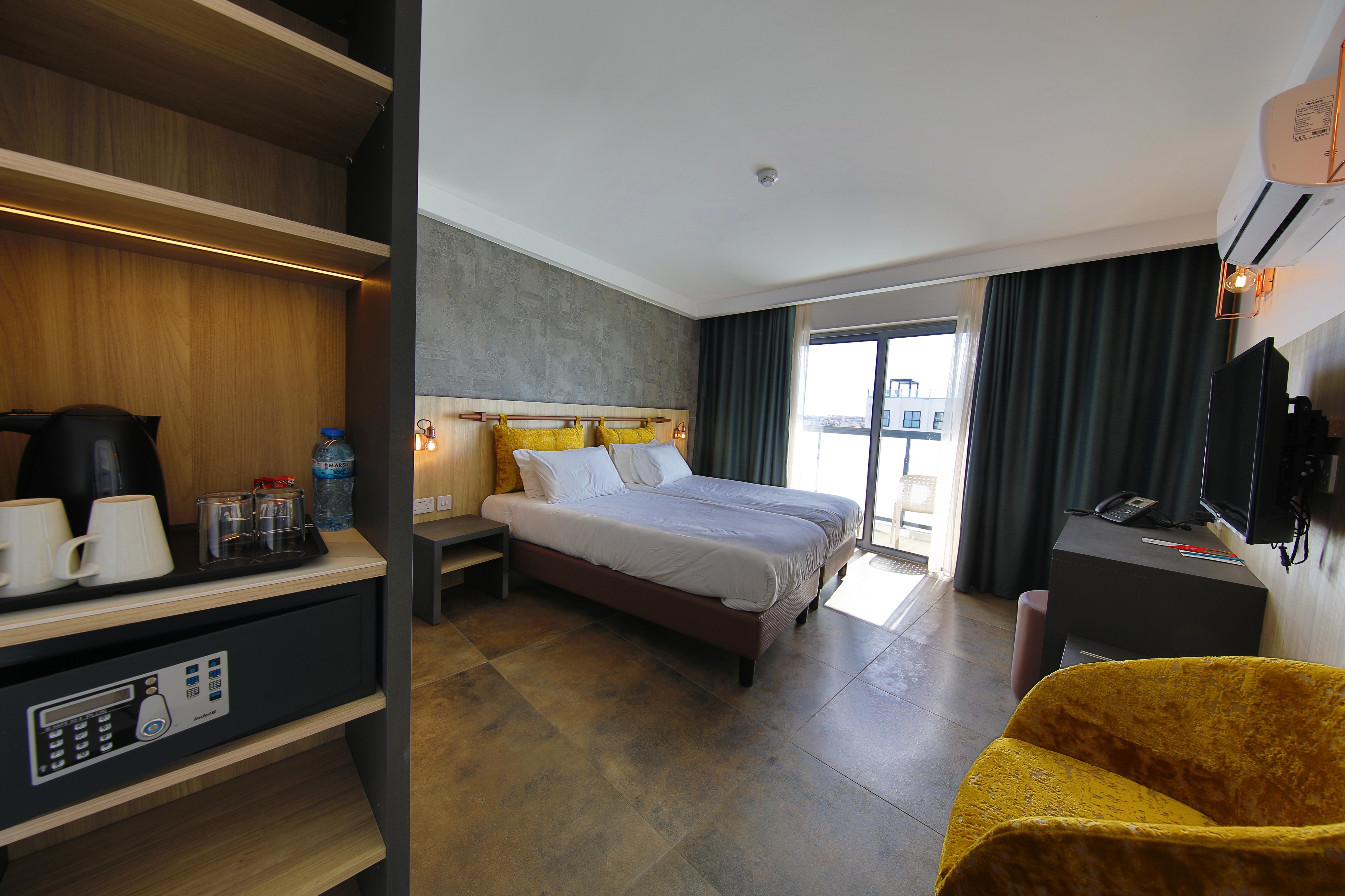 Ivy Hotel - Adults Only Saint Julian's Екстер'єр фото